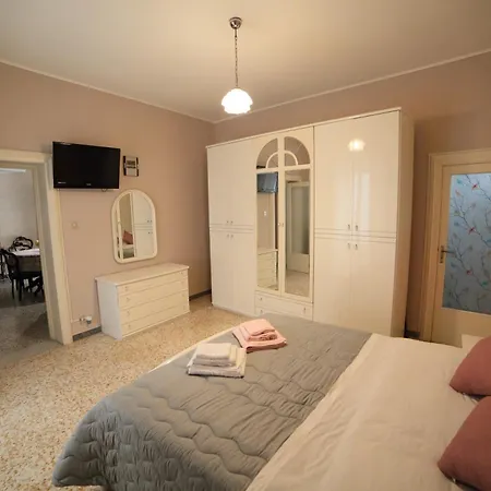 Casa La Rosa Apartment *